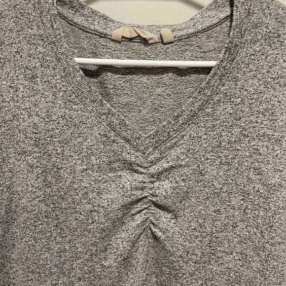 Soft Surroundings Grey Soft Petite Small Long Sleeve Shirt fall basics - Picture 2 of 7